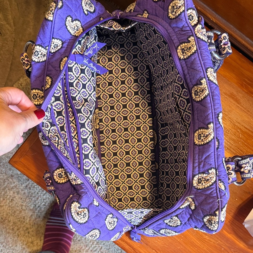 Vera Bradley tote bag in the retired "Simply Violet" pattern. Great condition - Picture 4 of 7